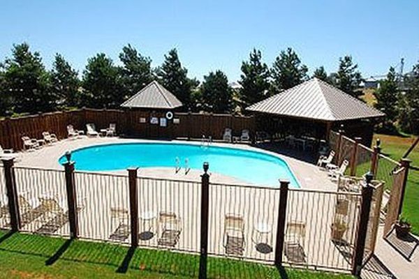 MAGNUSON HOTEL RED BARON (Garden City)
